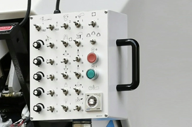 TENGHONG automatic toe lasting machine workstation with pincers and wiping system